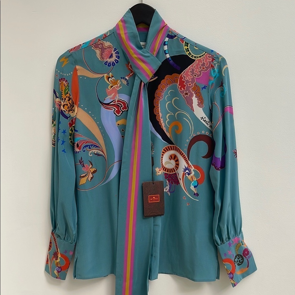 ETRO NWT 100% Silk turquoise Blouse “start dreaming and dancing” size 38 Small